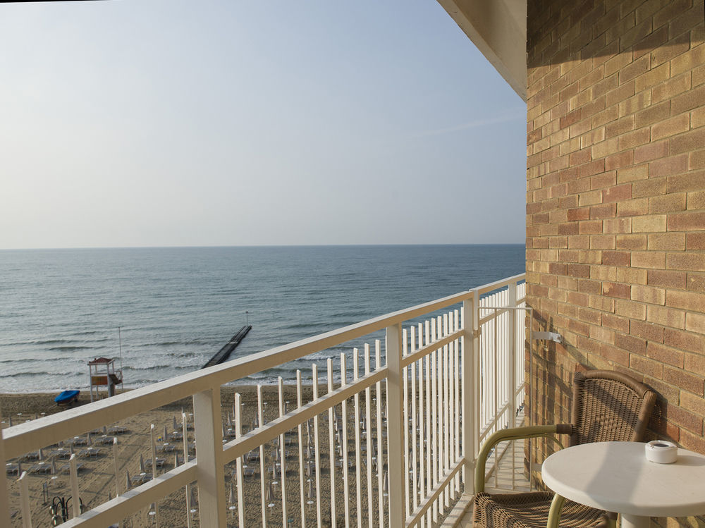 Hotel Delle Nazioni Lido di Jesolo Dış mekan fotoğraf